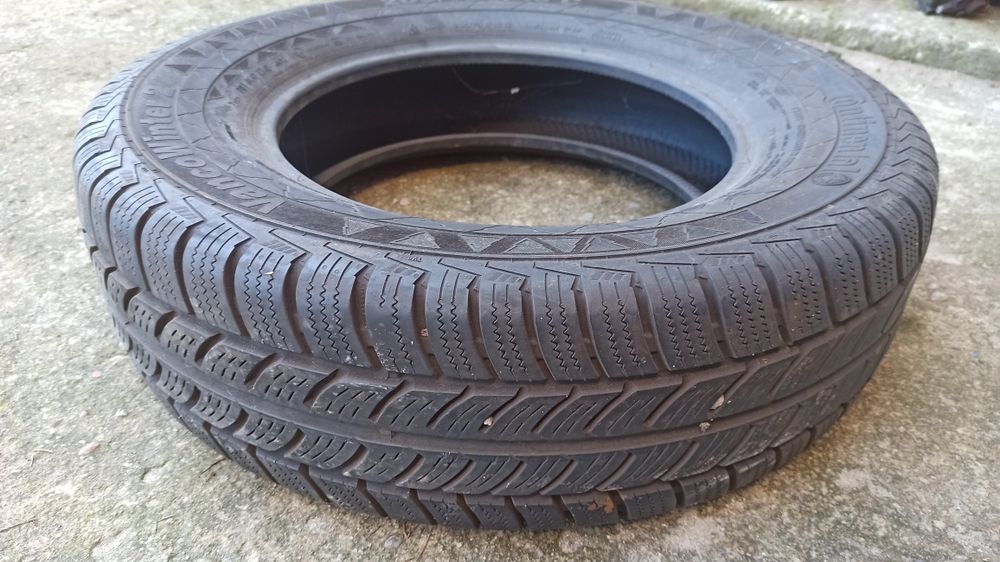 Opona Continental vancoWinter2 205/75 r 16C
