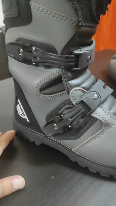 Botas Berik All Terrain Adventure Waterproof