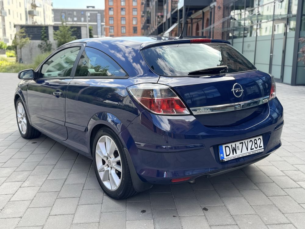 Opel Astra GTC 1.8 2005r zadbana