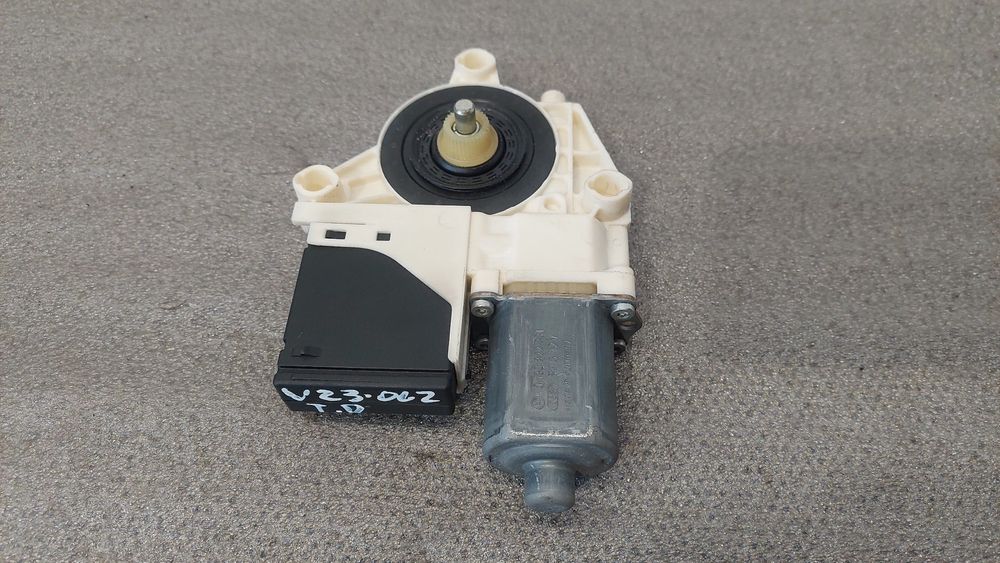 Motor vidro trás direito RENAULT Megane III (BZ0_)