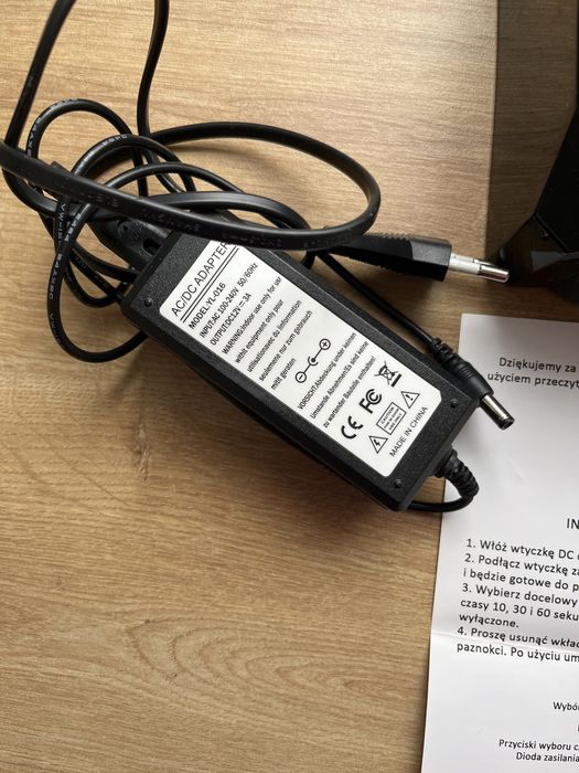 Lampa LED 36W do manicure hybrydowego