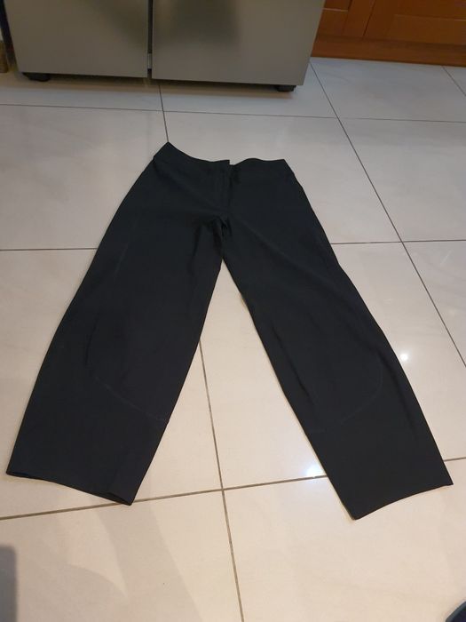 Spodnie z wysokim stanem rozmiar 36