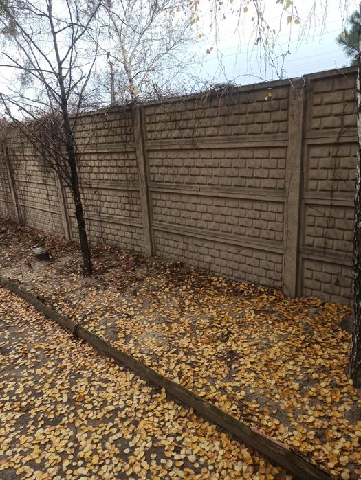 Забор бетонный секции бу