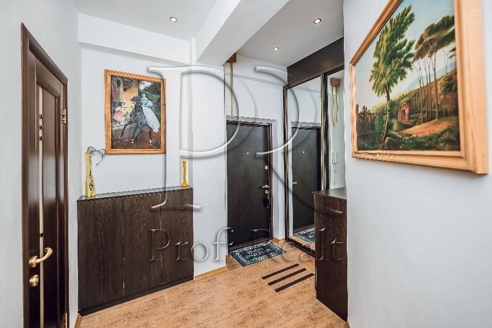 Продаж Без% 1 кімн. квартири з ремонтом по вул. П.Григоренка