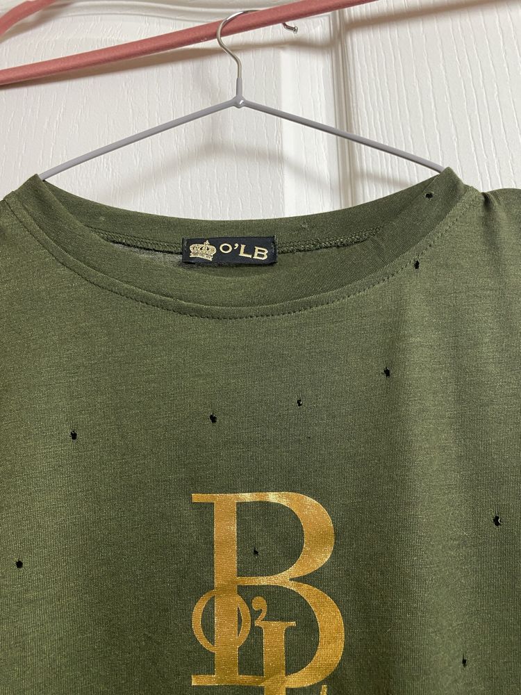 Khaki t-shirt damski O'lb z oryginalnymi dziurami, logo, r.uni