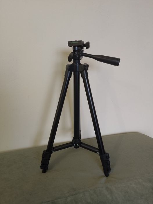 Штатив. Тринога телескопічна