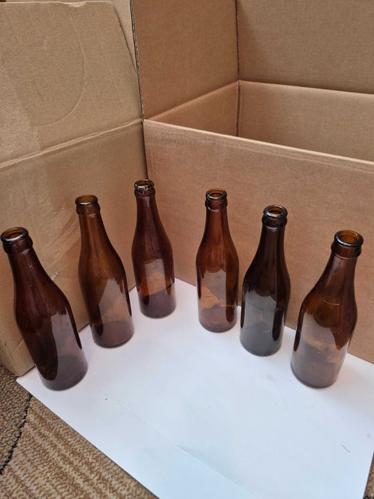 Sprzedam 12 szklanych butelek z prl