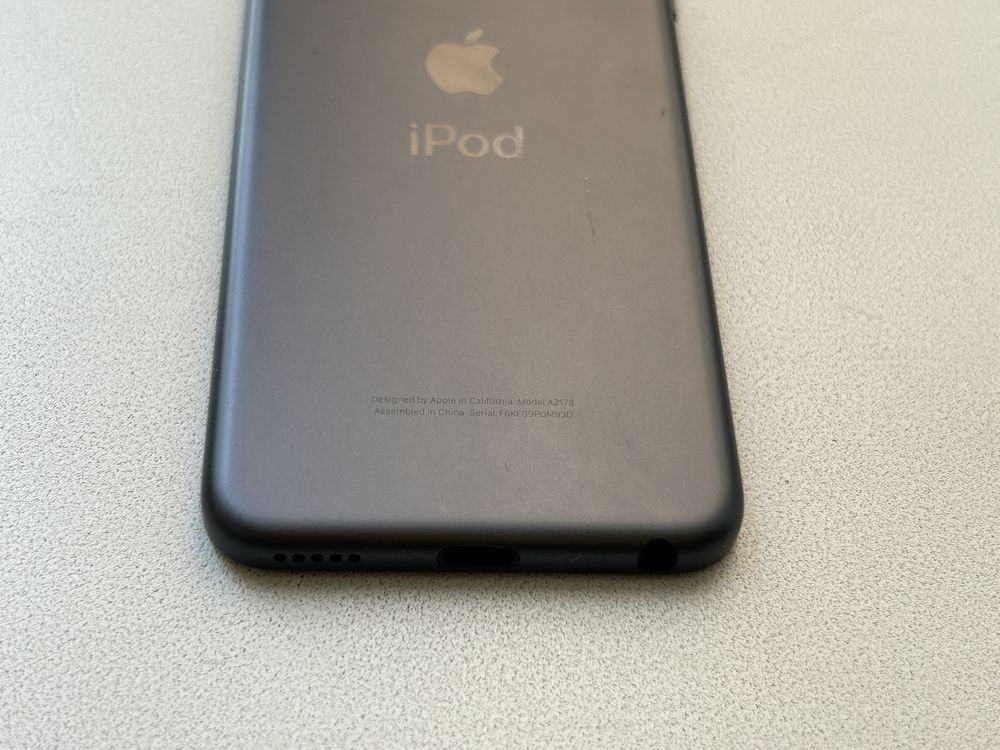 Продам iPod touch 7 32gb mdm