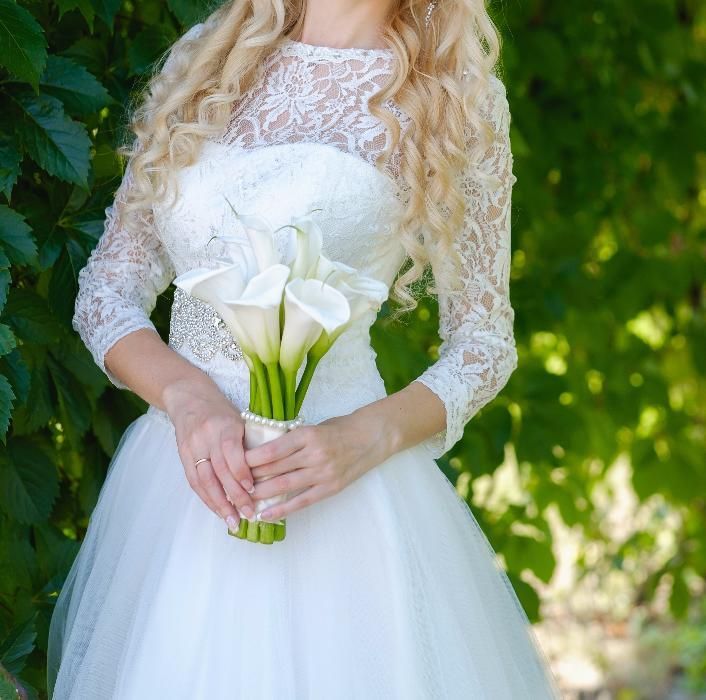 Свадебное платье (размер 42-46)