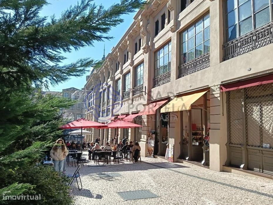 Oportunidade , trespasse Loja no Mercado do Bolhão na Baixa do Porto