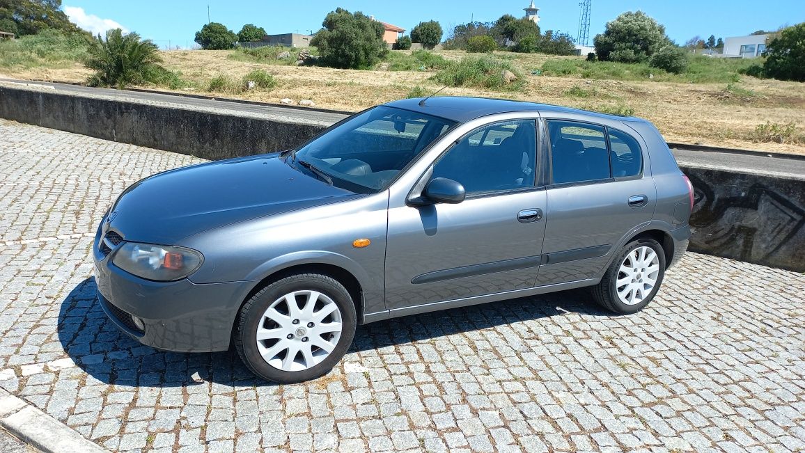 Nissan Almera gasolina 2004