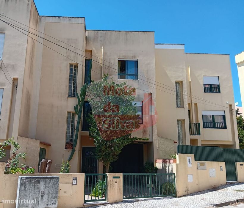 Excelente moradia T3 na Vila Nova de Caparica