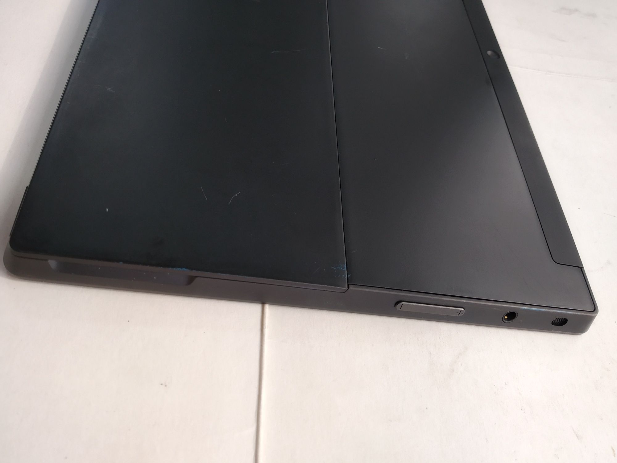 Ноутбук Microsoft Surface RT 32Gb  (model 1516)