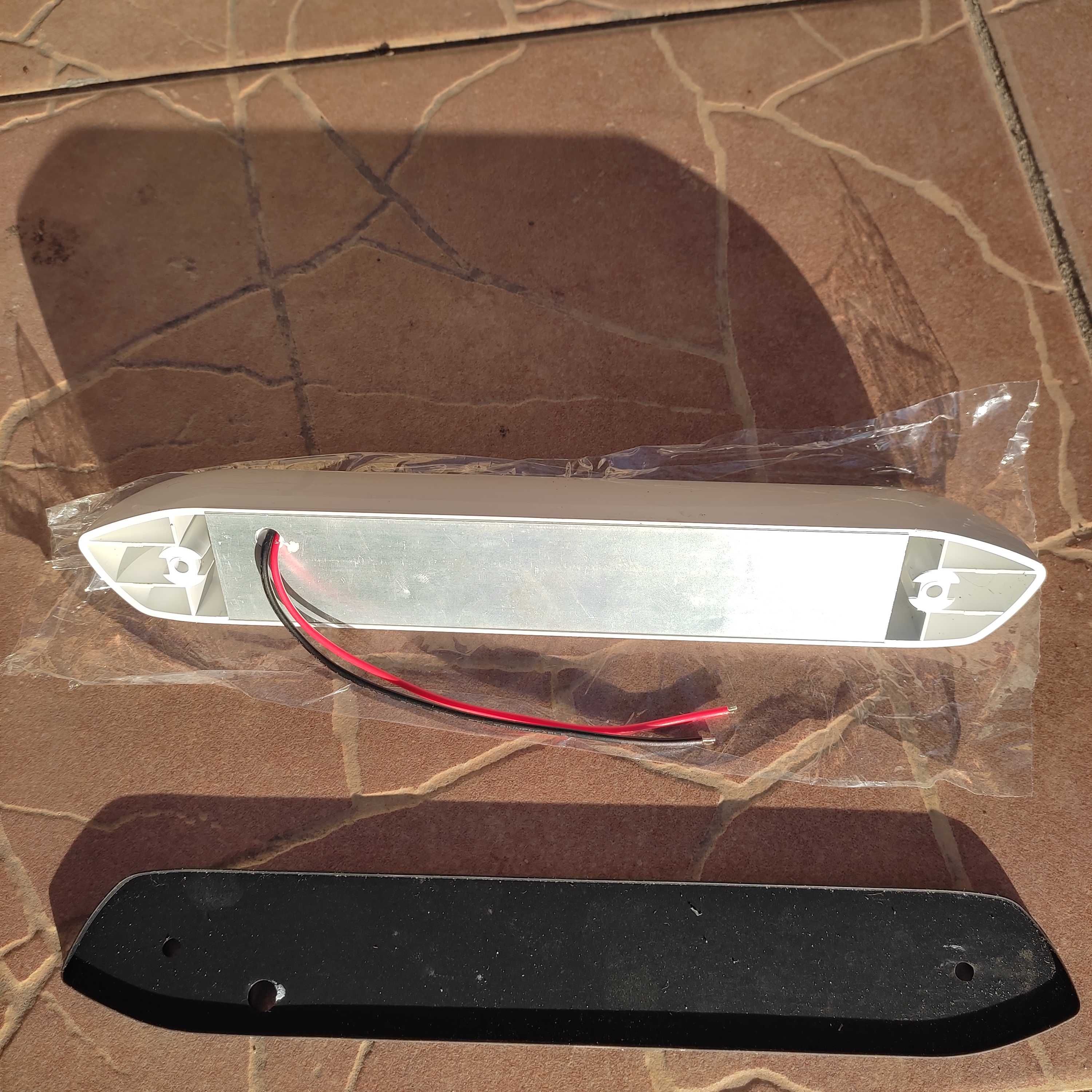 Lampa ledowa zewnętrzna kempingu, domku letniskowego 12 V.