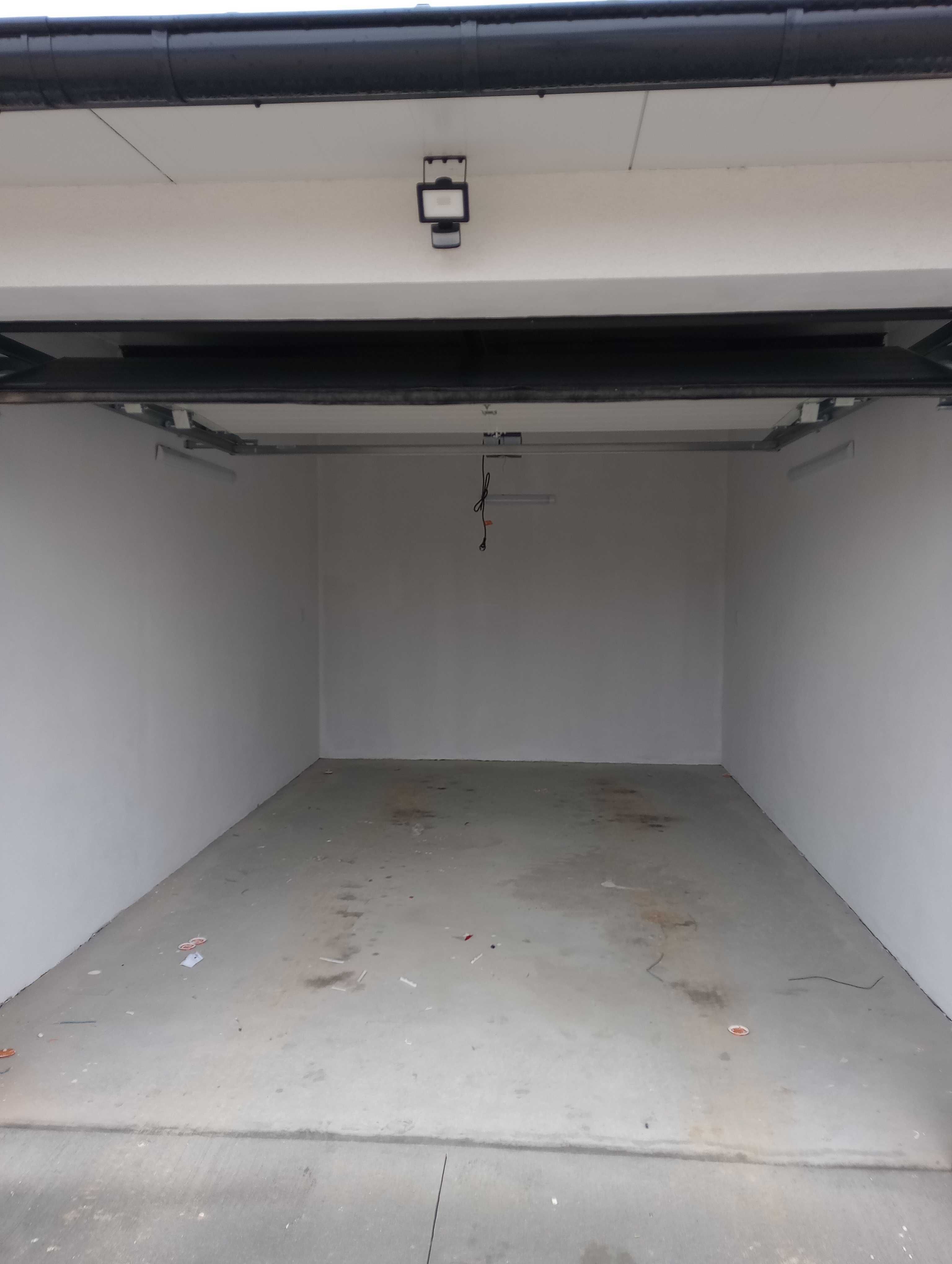 Wynajmę Nowy Garaż Konin 18m2