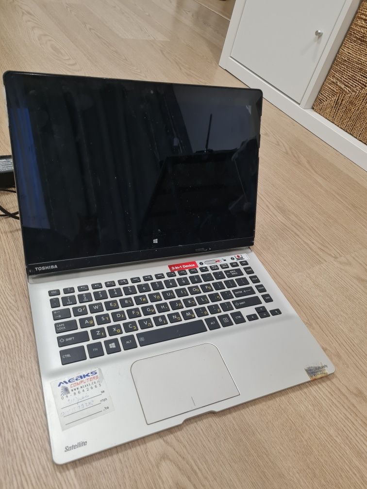 Ноутбук Toshiba Satellite Click 2 l35w-b3204