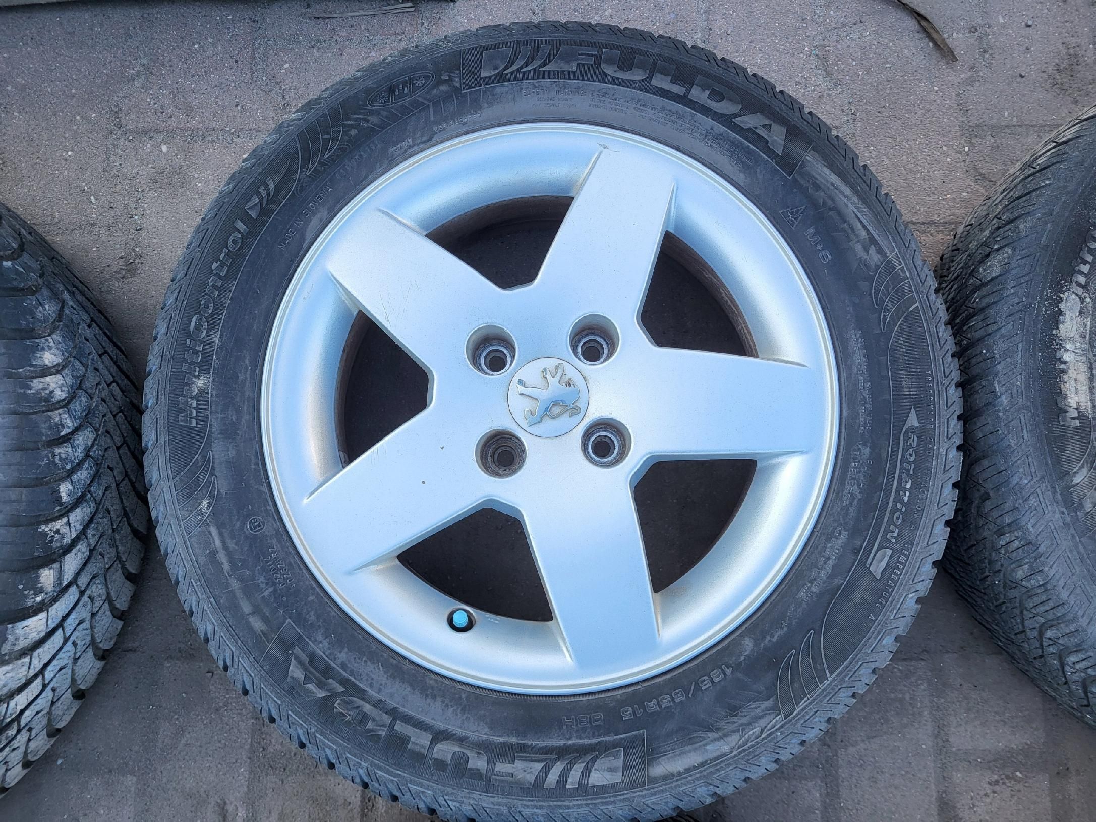 peugeot alufelgi felgi aluminiowe 15 cali 4x108 et23 6j