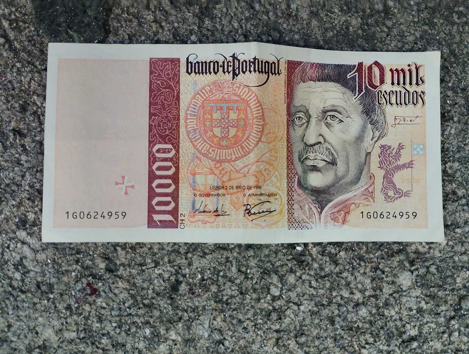 Notas de 10.000 / 5.000 escudos