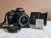 Nikon D3300 z obiektywem Nikkor AF-P 18-55 mm