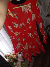 Sukienka czerwona w kwiaty