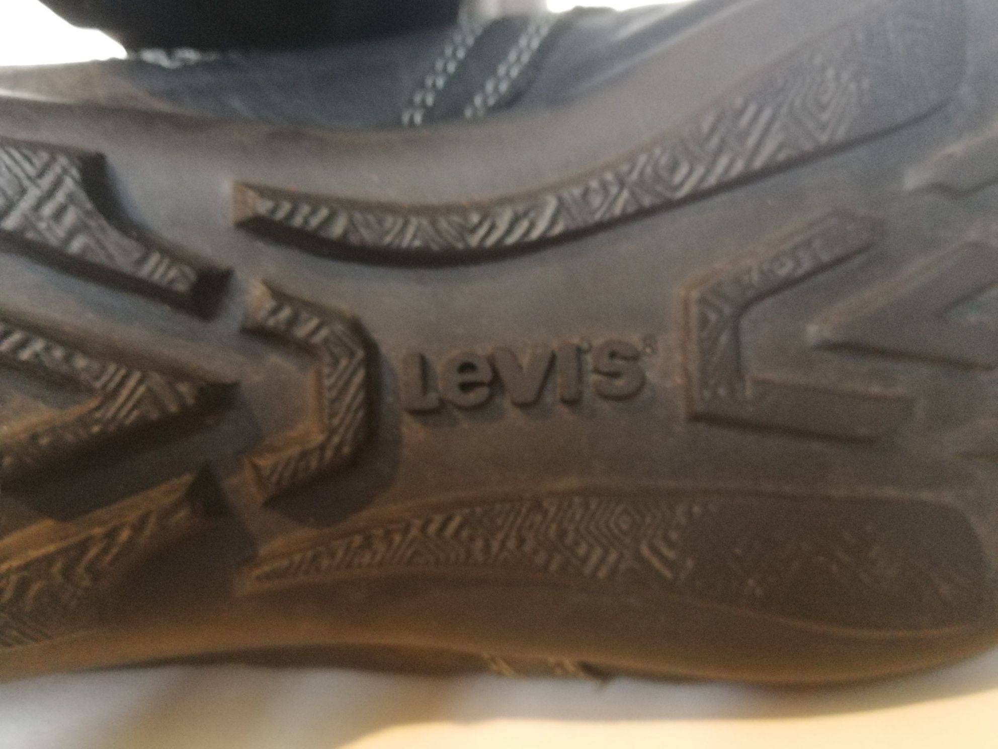 Skórzane buty LEVIS rozm 44