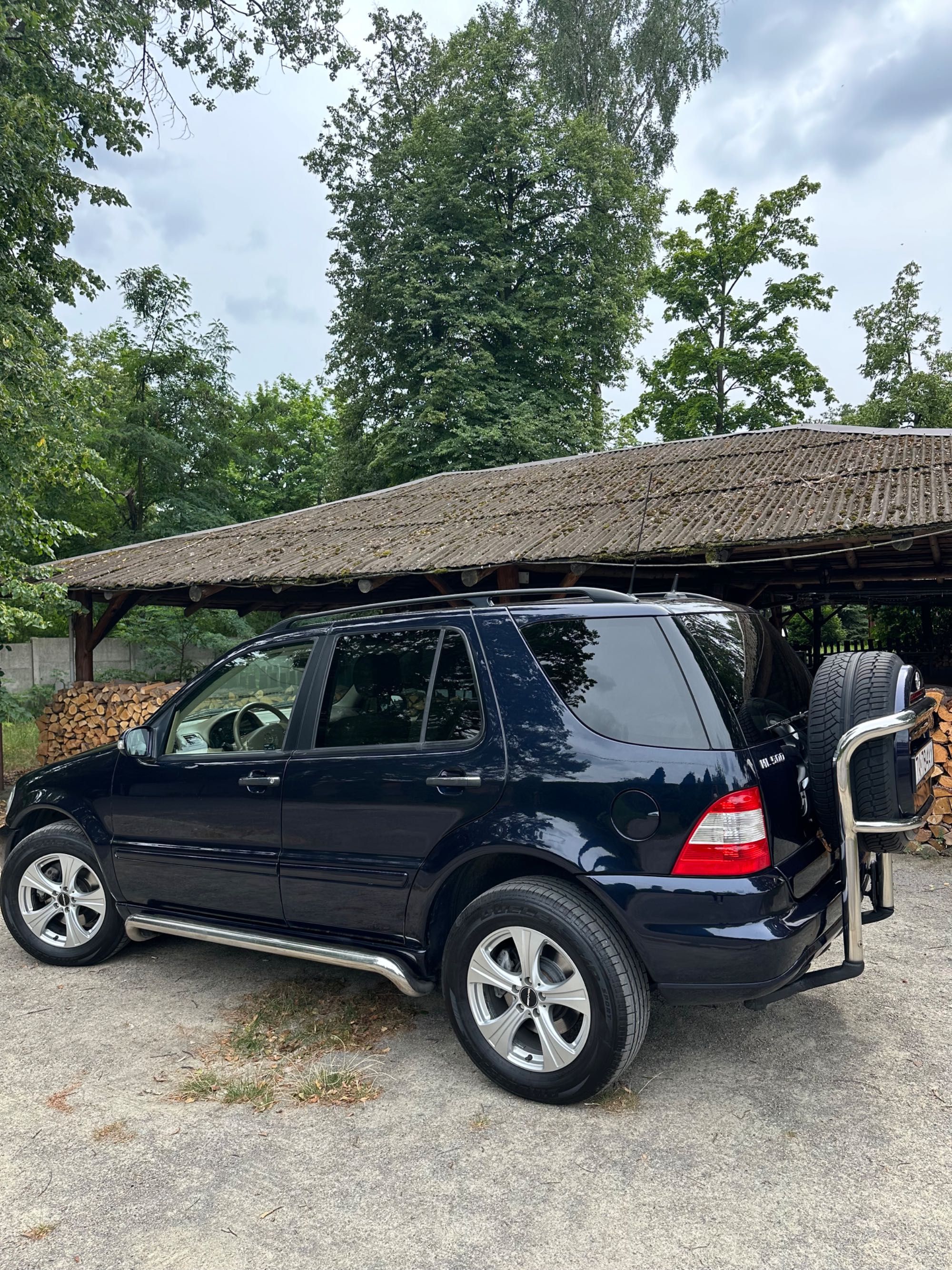 Wyjątkowy bezwypadkowy Mercedes ML 500