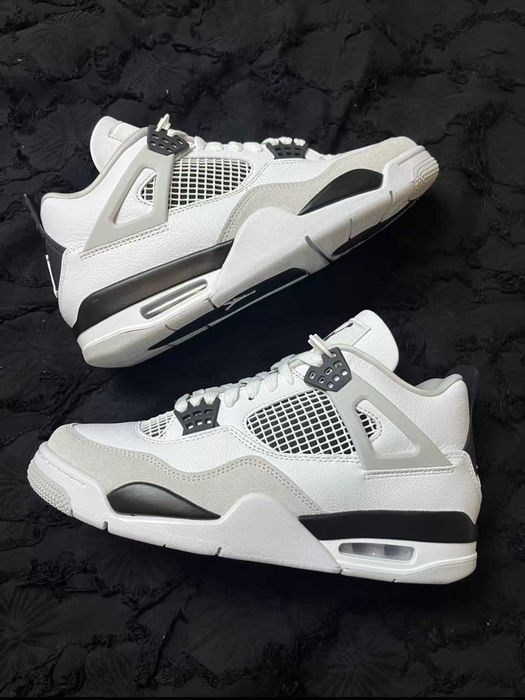 Buty Trampk Jordan 4 Retro military black R.38