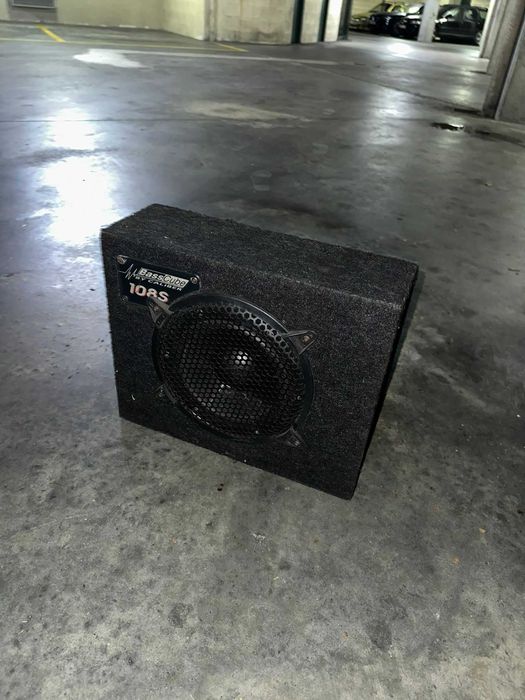 Subwoofer bass cube by caliber 108s