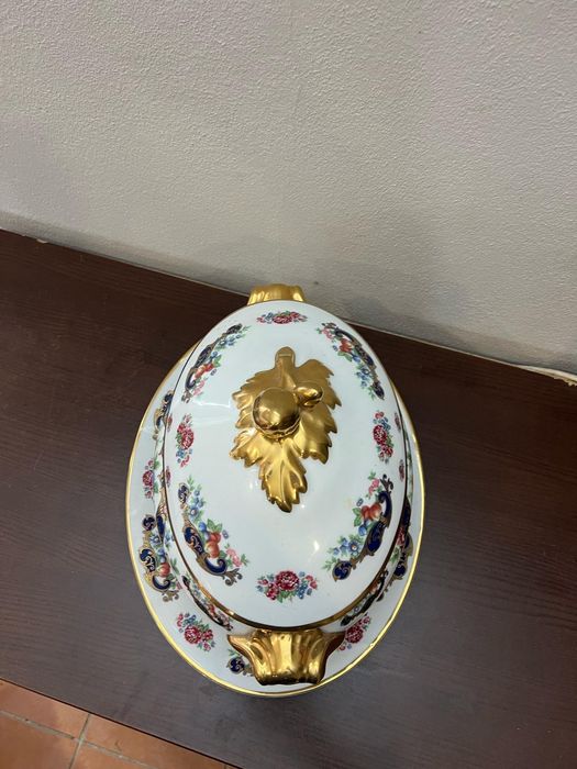 Terrina de porcelana