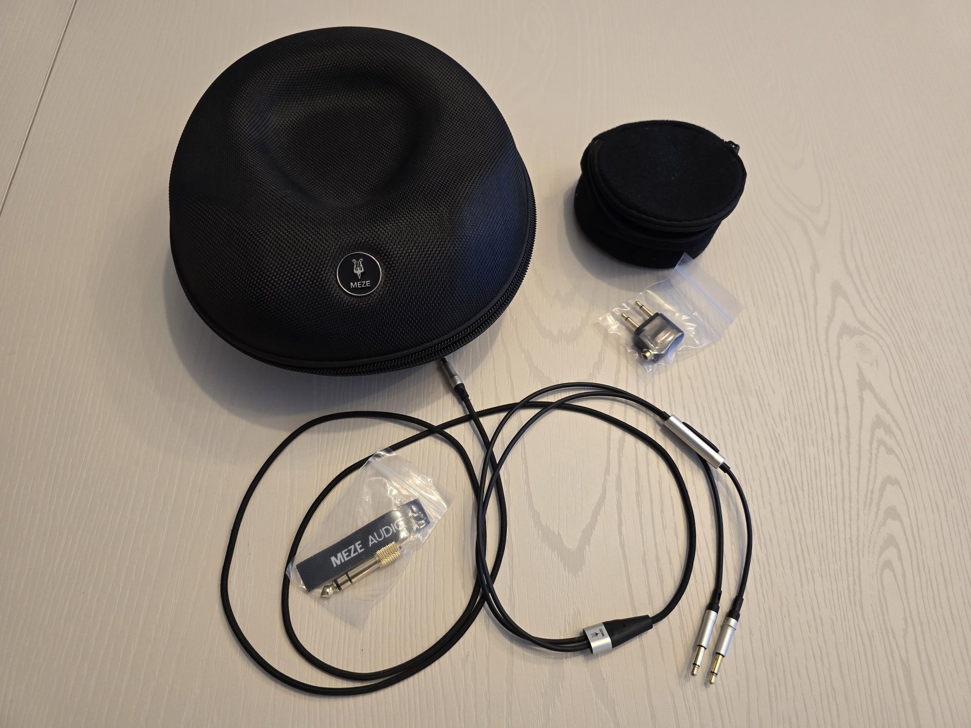 Headphones Meze 99 Neo
