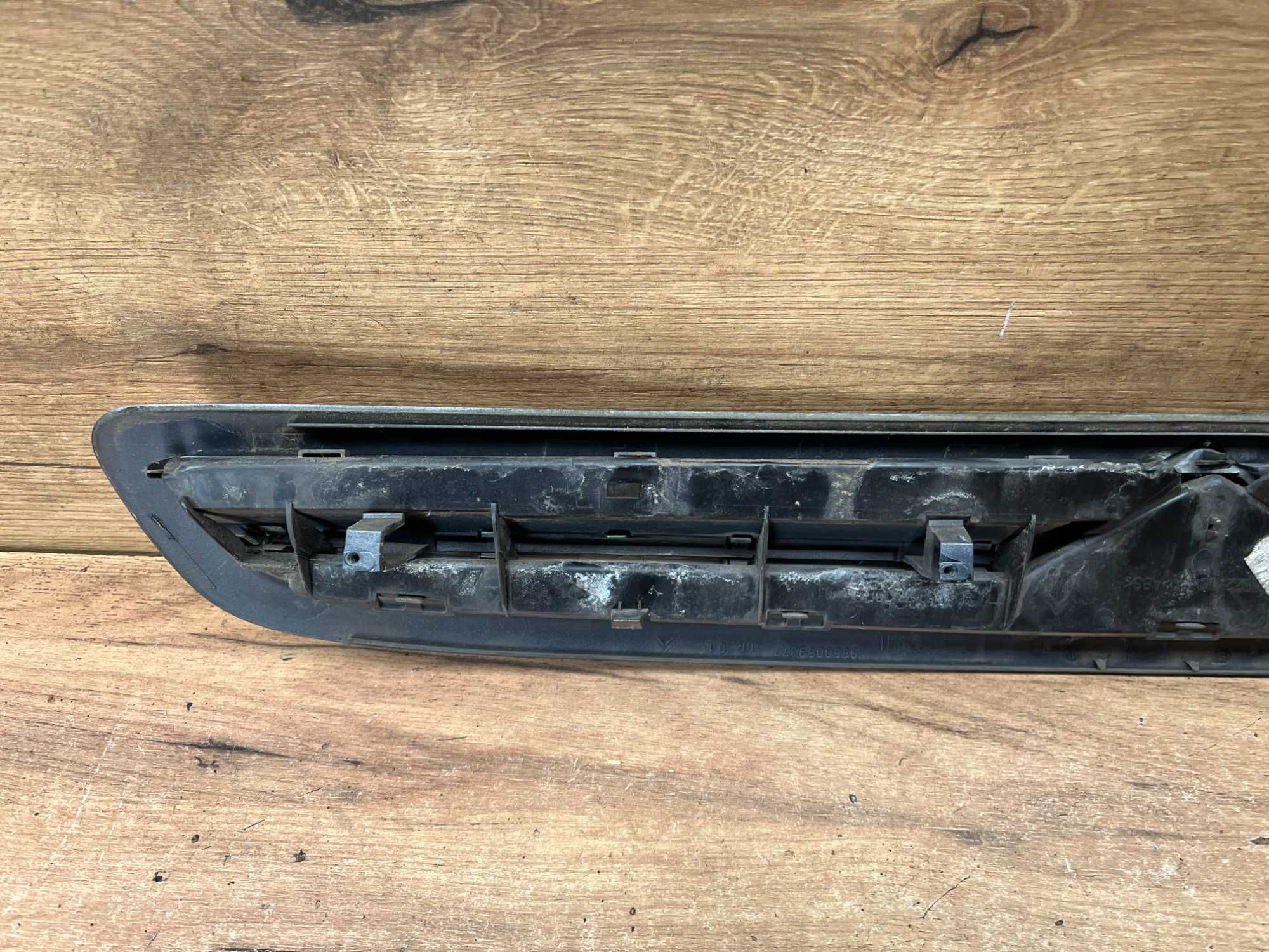 Grill atrapa zderzaka Citroen Xsara Picasso kolor eytc