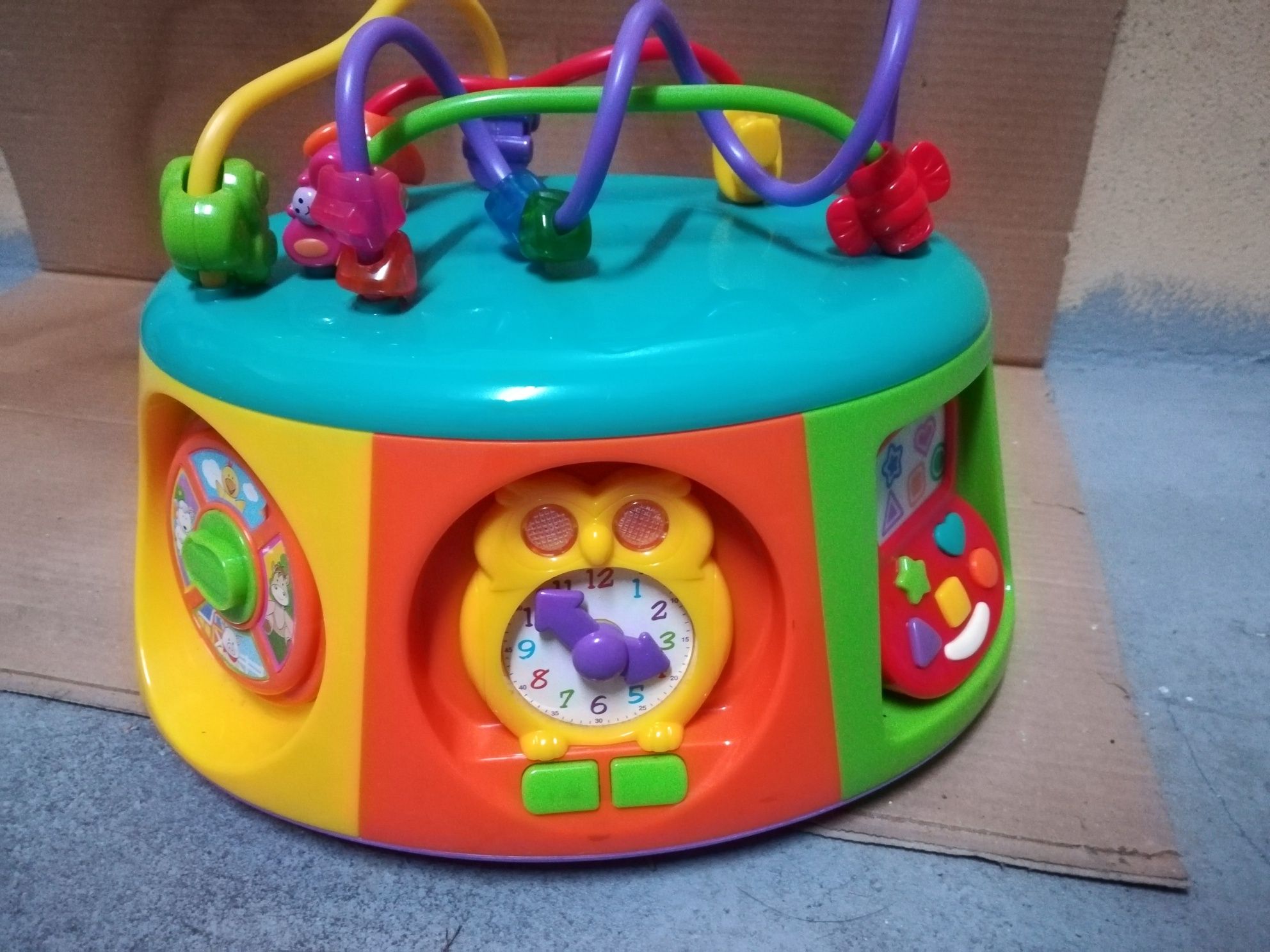 Mesa atividades bebé