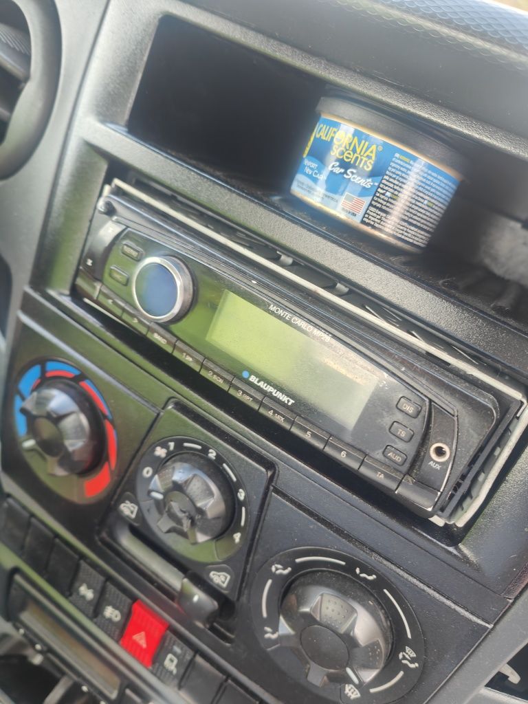 Iveco dayli pomoc drogowa autolaweta