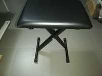 Banco de piano ou teclado ajustável