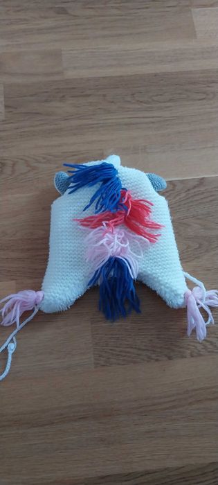 Dziewczęca czapka na zimę rozm. 46-48, stan bdb