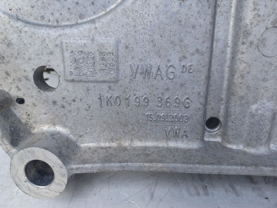 Підрамник Фольксваген  Volkswagen 1k0199 3696 G