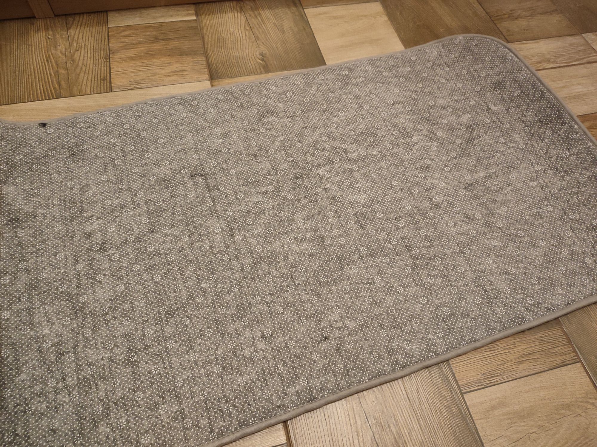 Nowy szary dywan świecący 60x110 cm