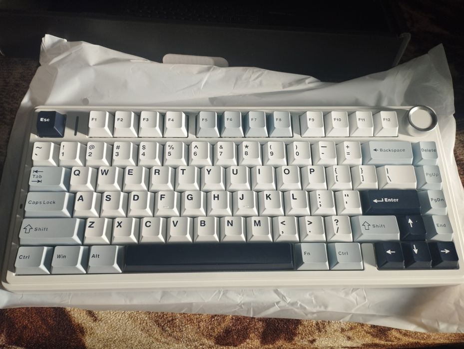 Продам, клавиатуру новую
