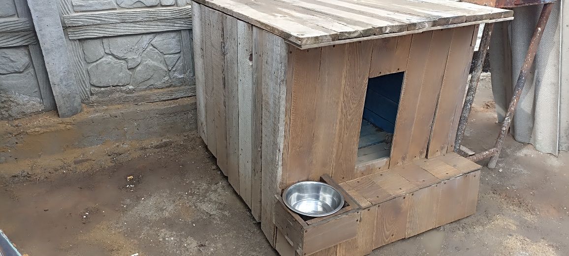 Продам будку для собак