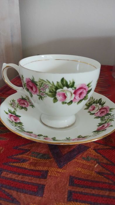 filiżanka angielska róże Colclough bone china