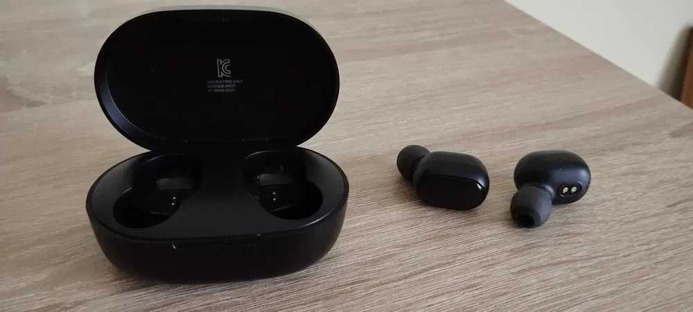 Продам навушники Mi True Wireless Earbuds Basic S