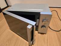 Kuchenka mikrofalowa Hisense 800W