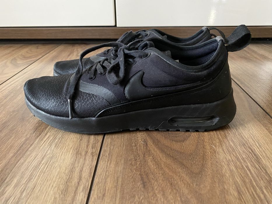 Czarne buty Nike Air Max Thea Rozmiar 36