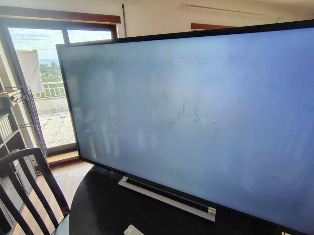 Televisão 55" Smart Full HD Toshiba 140cm