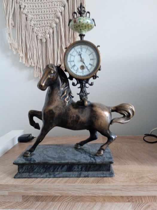 Zegar kominkowy francuski