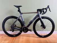 Rondo HVRT CF1 r. M Sram Rival axs 2x12 3T Aeorflux ltd 400 mm