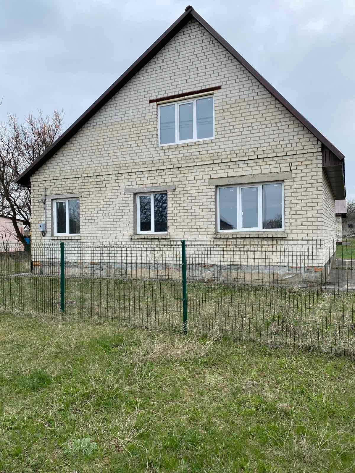 Продам житловий будинок 162 м кв 2-поверховий і ділянку 15 соток