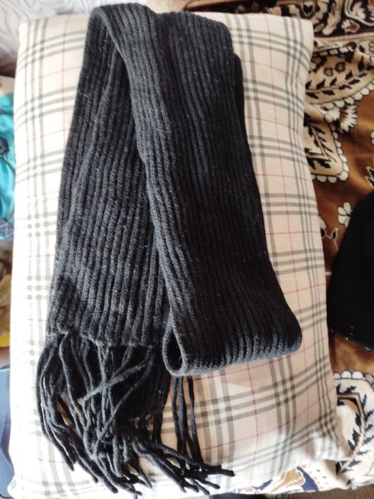 Женская шапка с шарфом