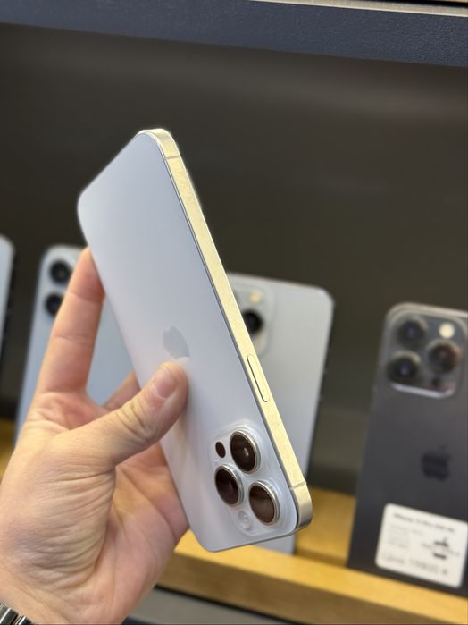 iPhone 15 Pro Max 256 White Titanium Neverlock