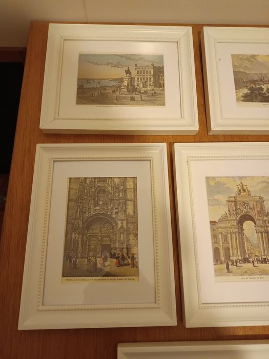 Quadros brancos com imagens antigas